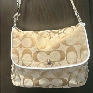 SOLD - Authentic Coach Messenger bag.Original owner.Well loved and cared for.